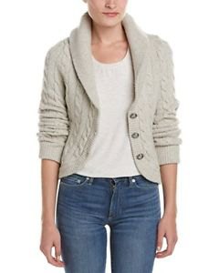 Ivory cable knit blazer, white scoop neck top and blue jeans