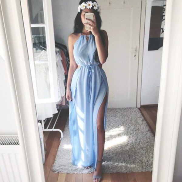 Light blue fitted flared long chiffon dress with high slit and
floral headband