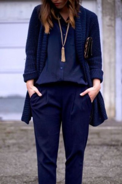 Navy blue blouse with blazer and long necklace in boho style