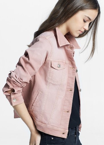 pink denim jacket with black t-shirt and matching skinny
jeans