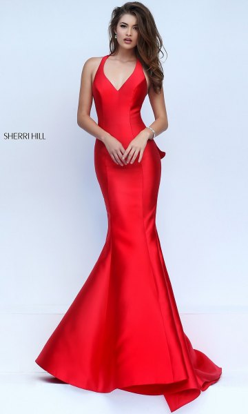 Red V-neck sleeveless silk mermaid prom dress