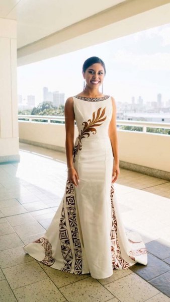 Sleeveless floor length wedding dress with Hawaiian tribal print