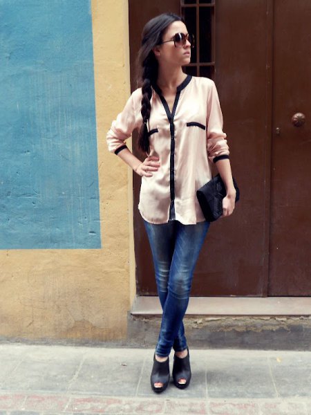White chiffon blouse with buttons, dark blue jeans and open toe ankle boots