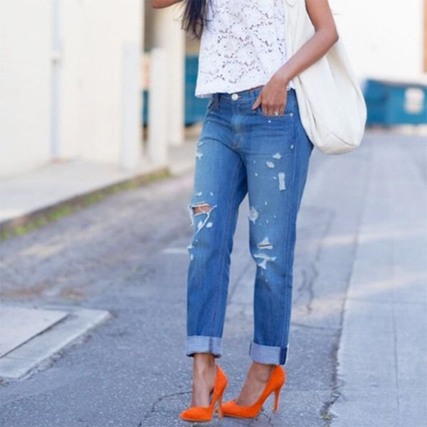 White lace short sleeve top and blue cuffed boyfriend jeans