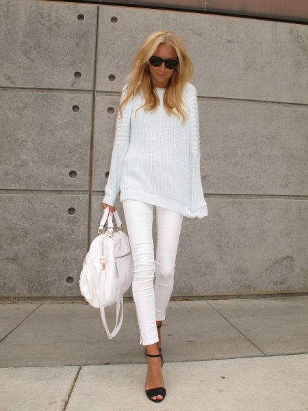 Relaxed fit white rib knit jumper paired with matching skinny
jeans