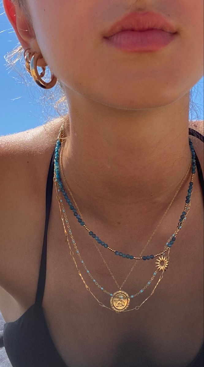 Buy designer beach jewelry to look trendy on beach