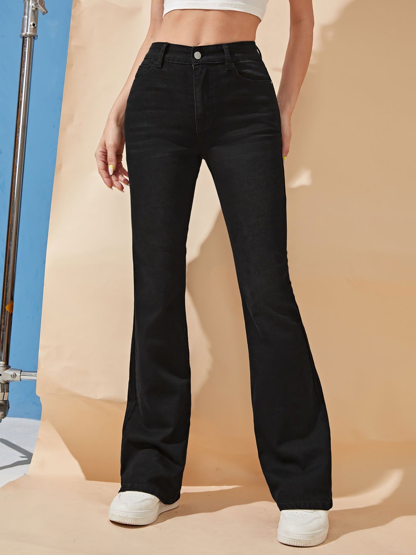 How to Wear Black Flared Jeans: Best 13 Outfit Ideas for Women to Look Lean
