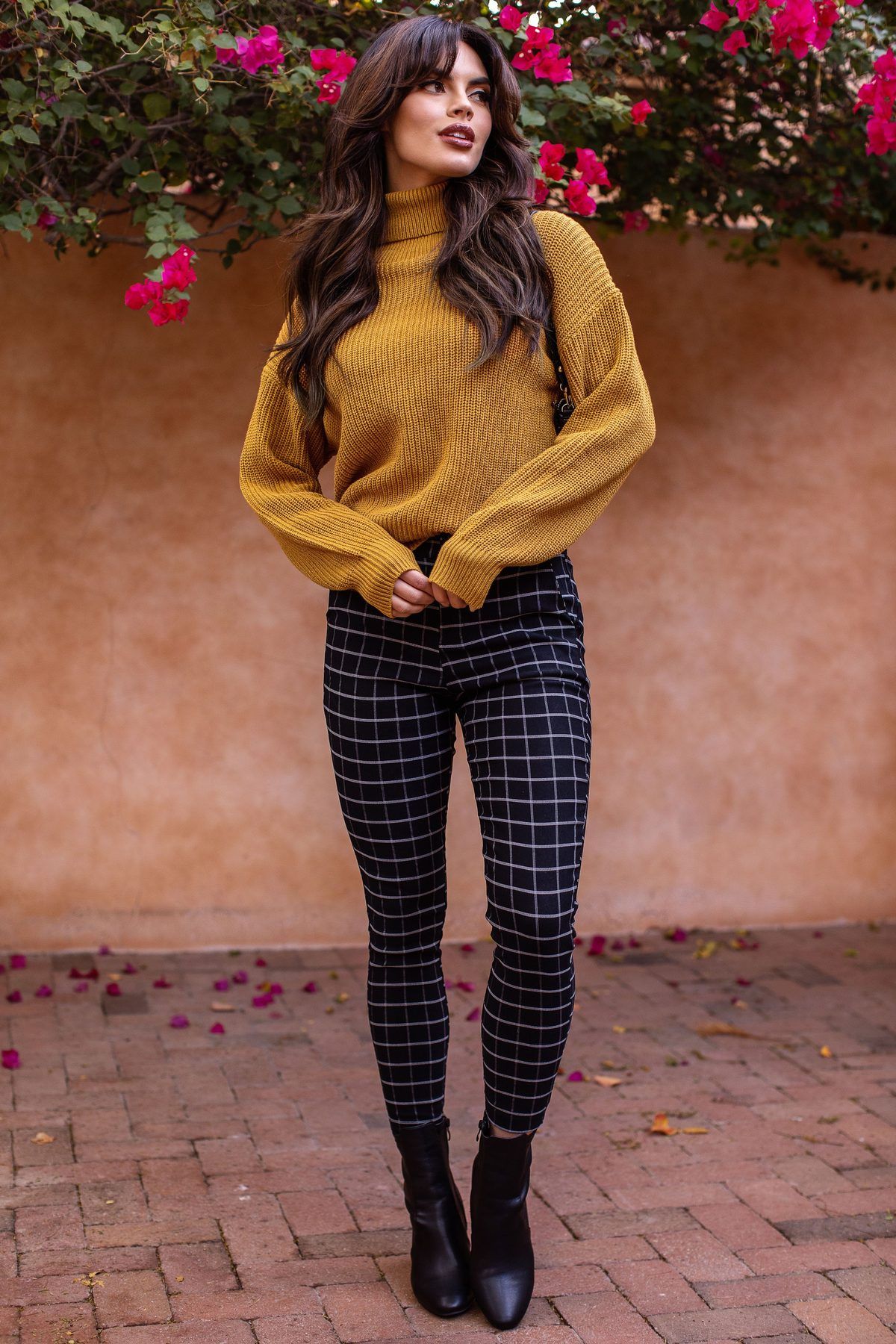 The Must-Have Mustard Yellow Sweater for
Your Fall Wardrobe