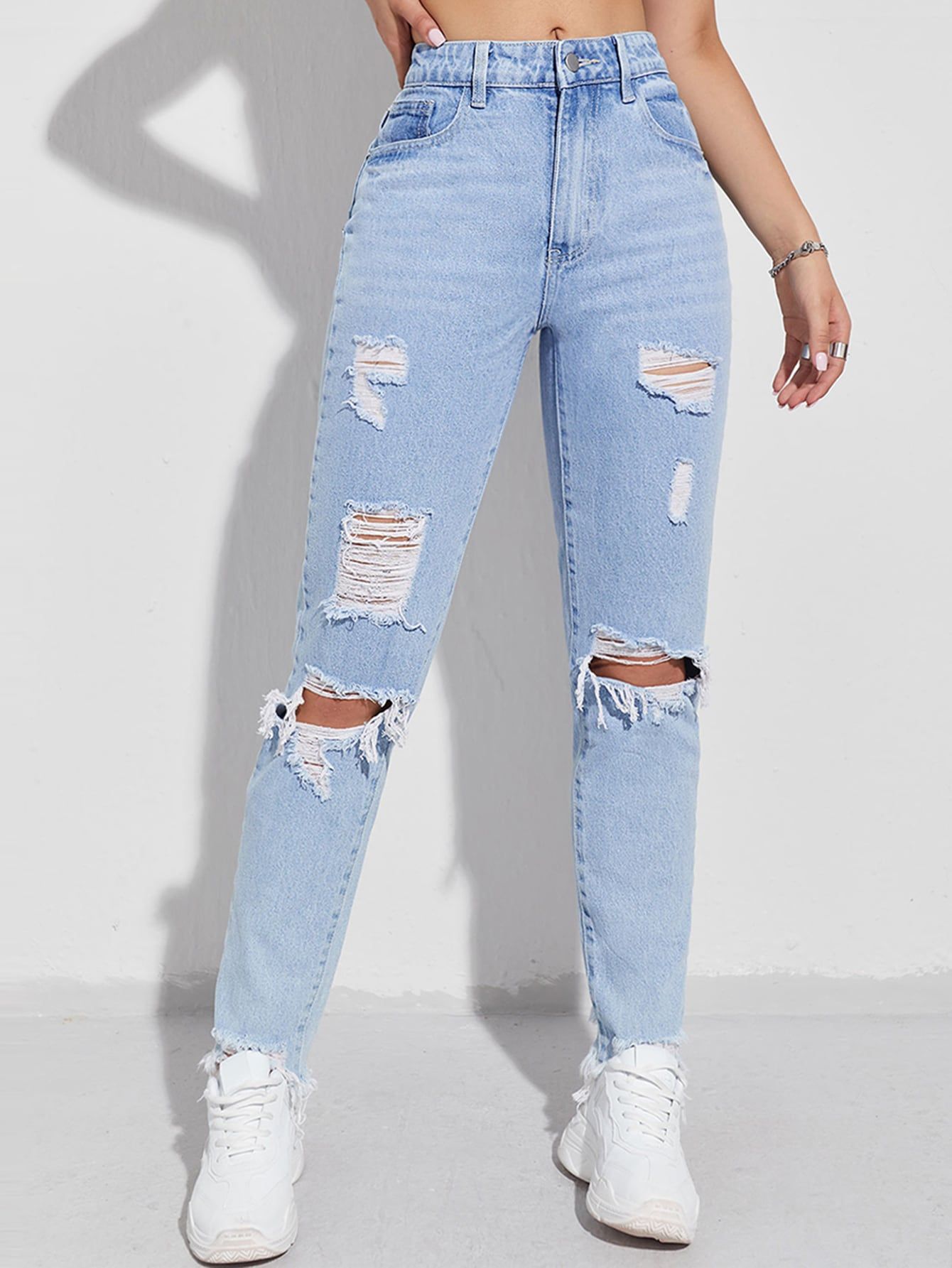 How to Wear Ripped Mom Jeans: Top 13 Rough & Stylish Outfit Ideas for Ladies