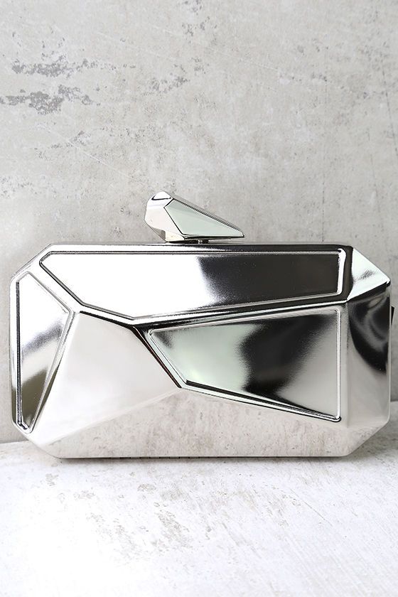 How to Style Silver Clutch Purse: Best 13 Shiny & Attractive Outfits for Ladies