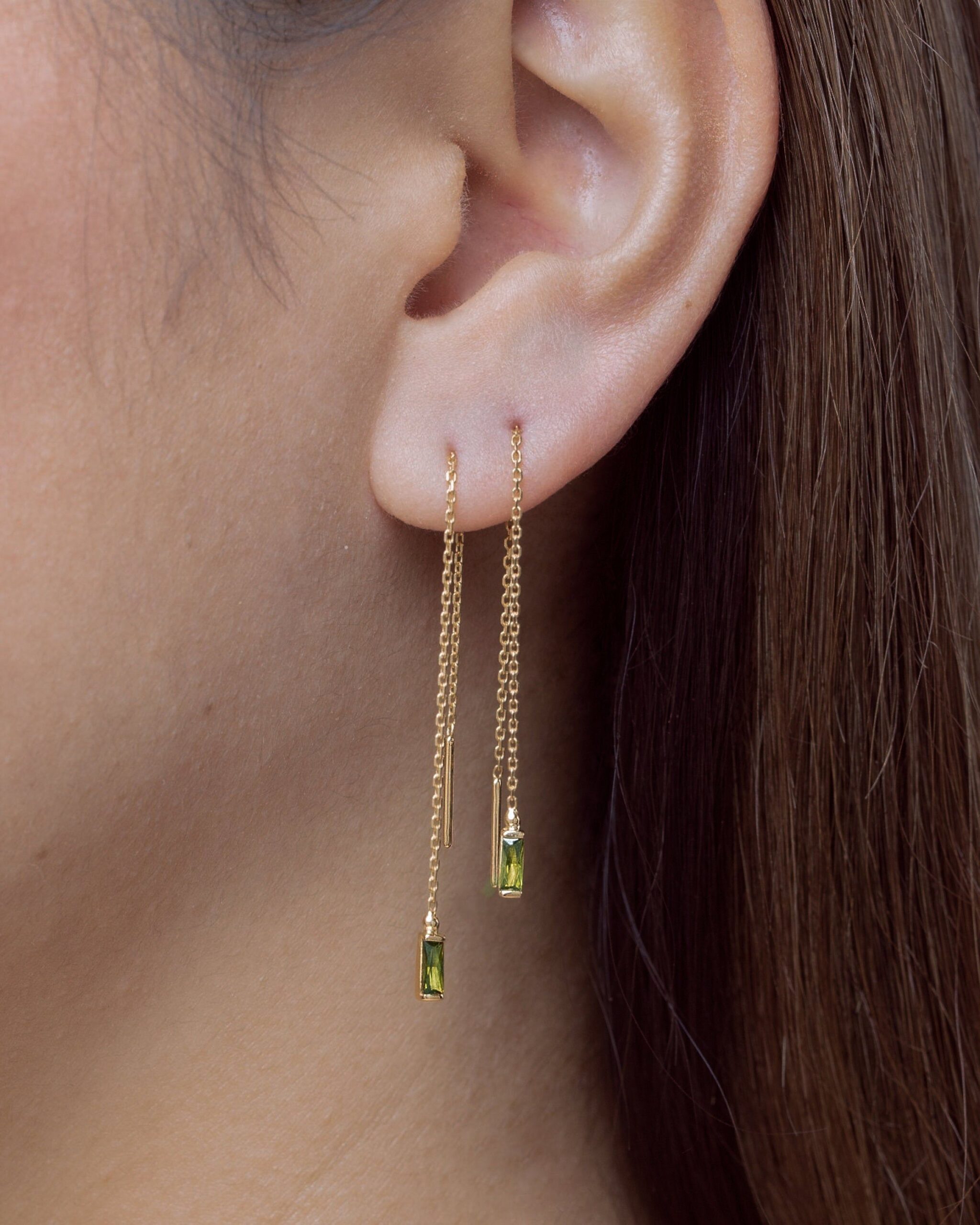 The Ultimate Guide to Threader Earrings:
How to Wear and Style Them