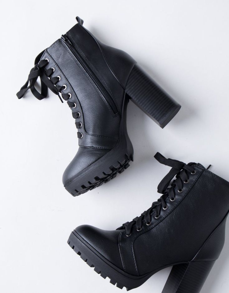 Must-Have Black Heel Boots for Every
Fashionista