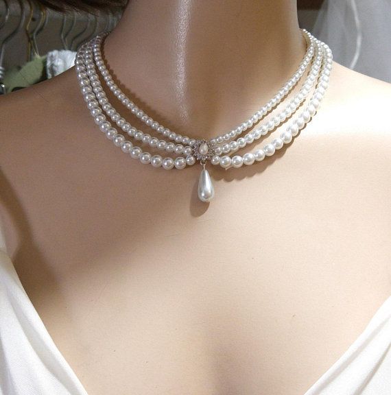 The Elegance and Timelessness of a Pearl
Necklace