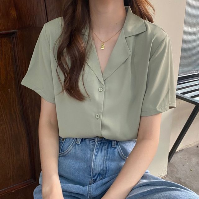 Top 13 Refreshing Short Sleeve Blouse Outfit Ideas: Style Guide
