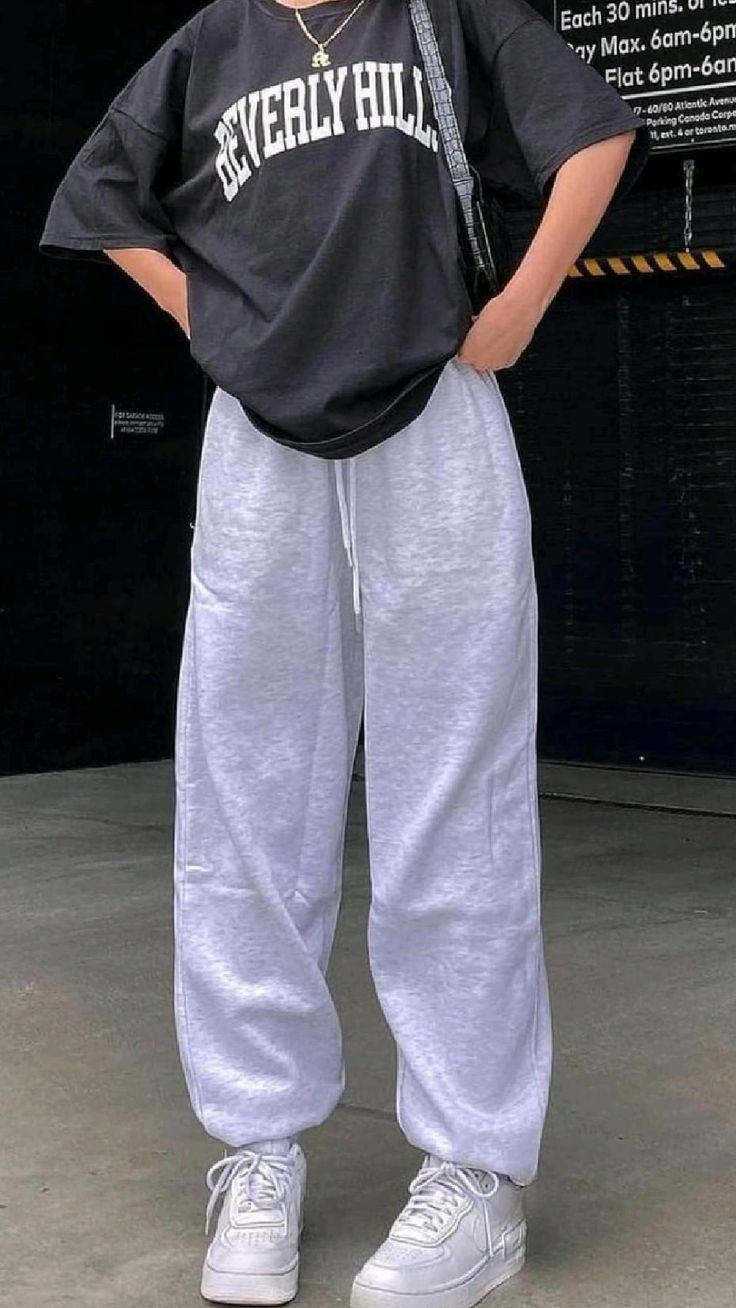 The Rise of Sweatpants: How Comfort
Became Fashionable