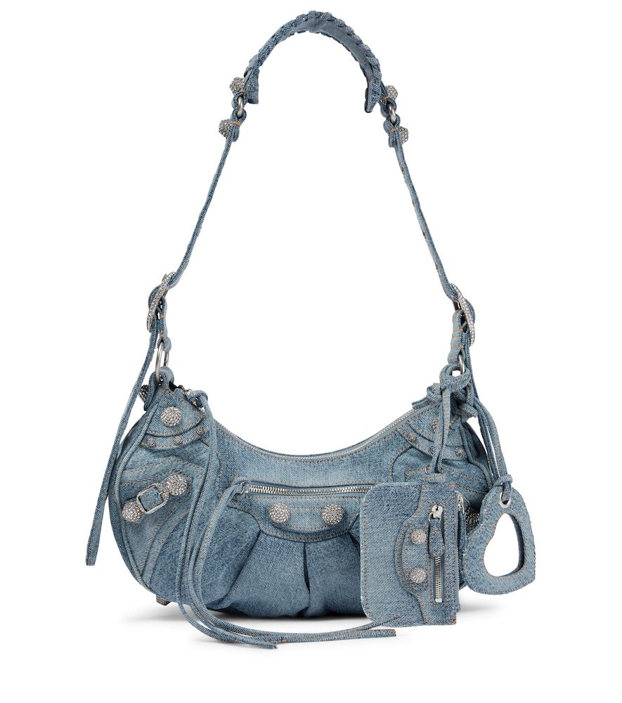 Ways to Style a Denim Bag for Every
Occasion