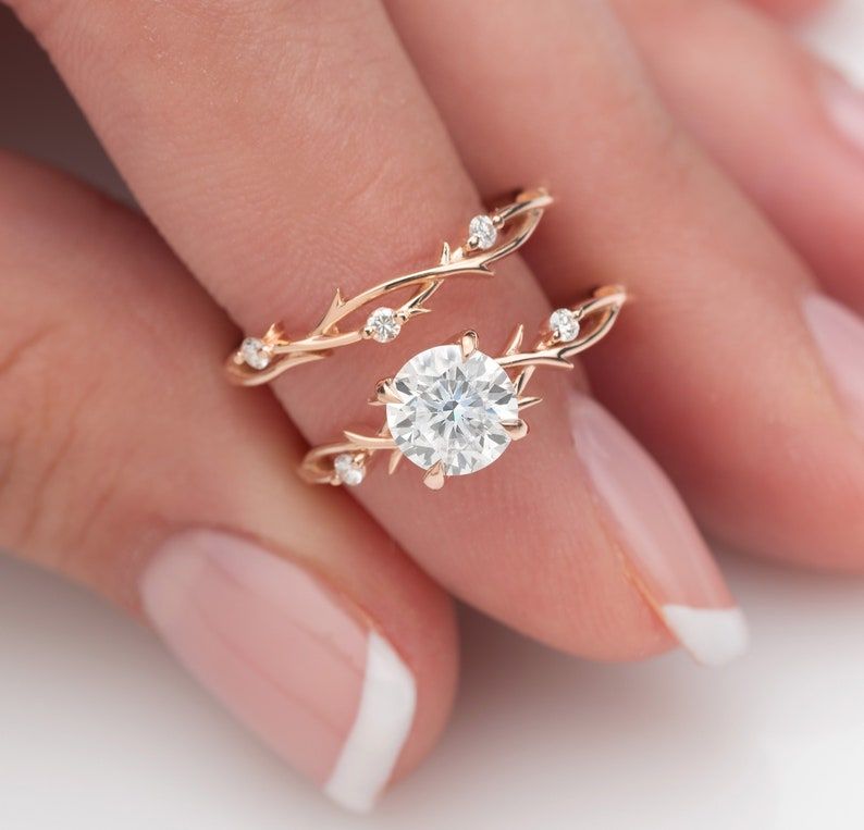 Perfect ways to select the diamond engagement rings