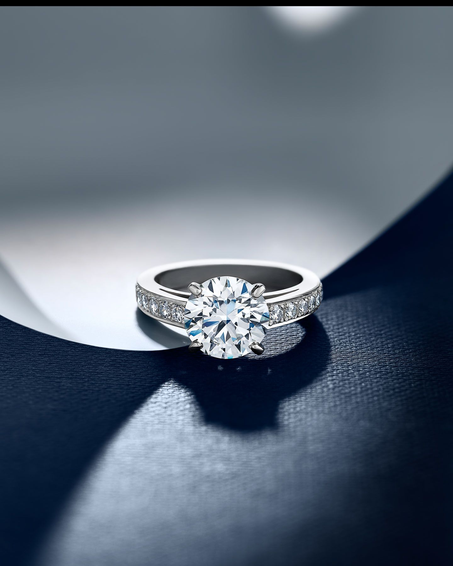 The Ultimate Guide to Buying Diamond
Jewellery: Tips and Tricks