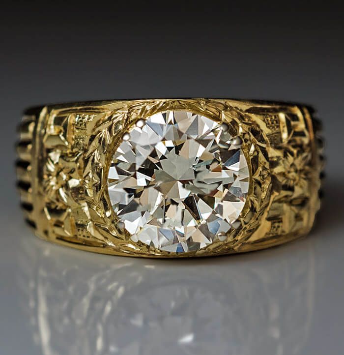 Mens gold rings: high in demand