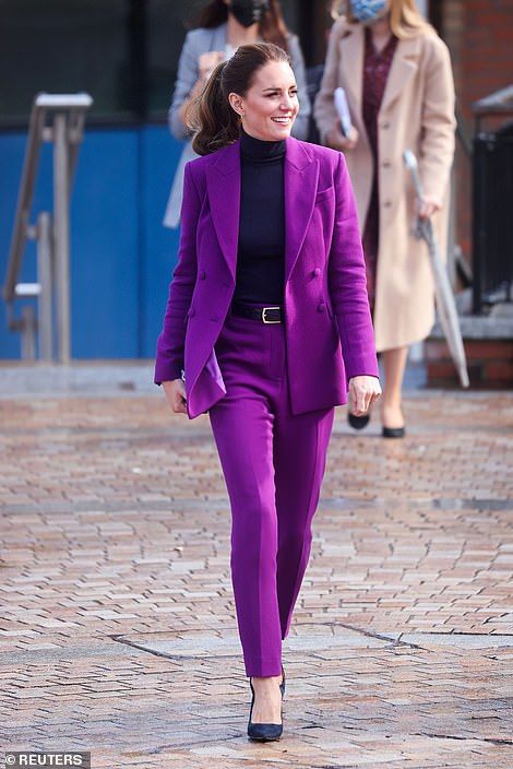 How to Style Purple Suit: Best 15 Ladylike & Stylish Outfit Ideas for Ladies