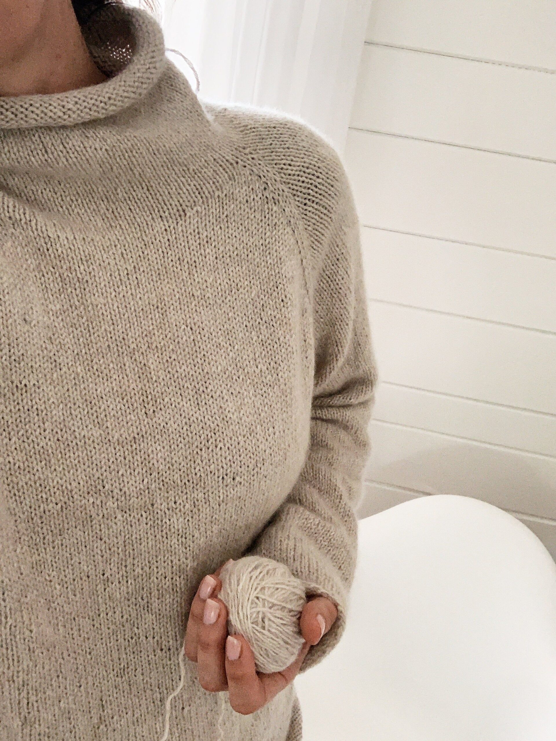 How to Wear Roll Neck Sweater: Best 15 Cozy & Attractive Outfit Ideas for Ladies