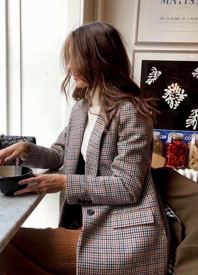 15 Stylish & Unisex Check Blazer Outfit Ideas for Women