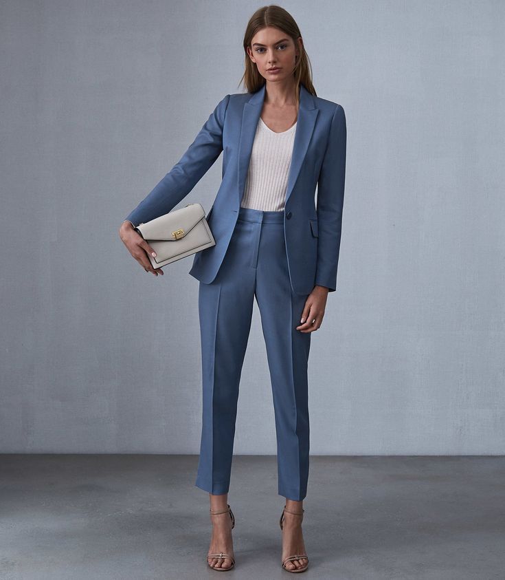 Best 13 Fitted Blazer Outfit Ideas: Ultimate Style Guide for Women