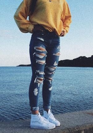 How to Style Ripped Skinny Jeans: 13 Stylish & Lean Outfit Ideas for Ladies