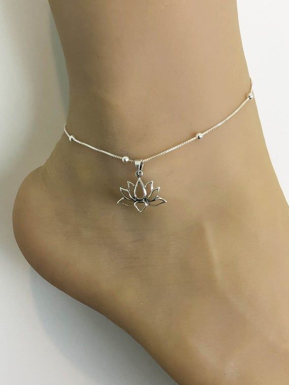 Various themes of stylish silver ankle bracelet