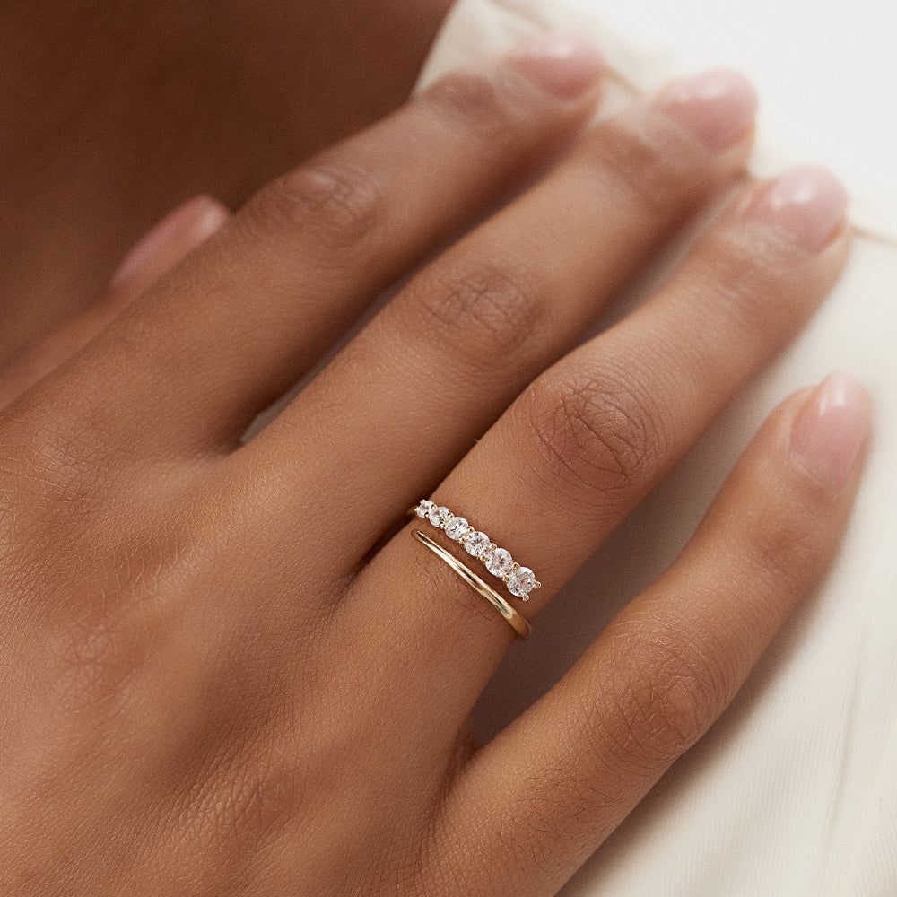 Elegant and finest finishing white gold diamond rings