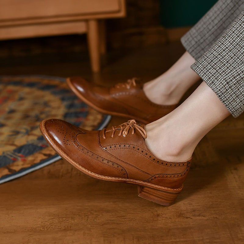 How to Wear Brown Oxford Shoes: Best 13 Stylish Outfit Ideas for Women