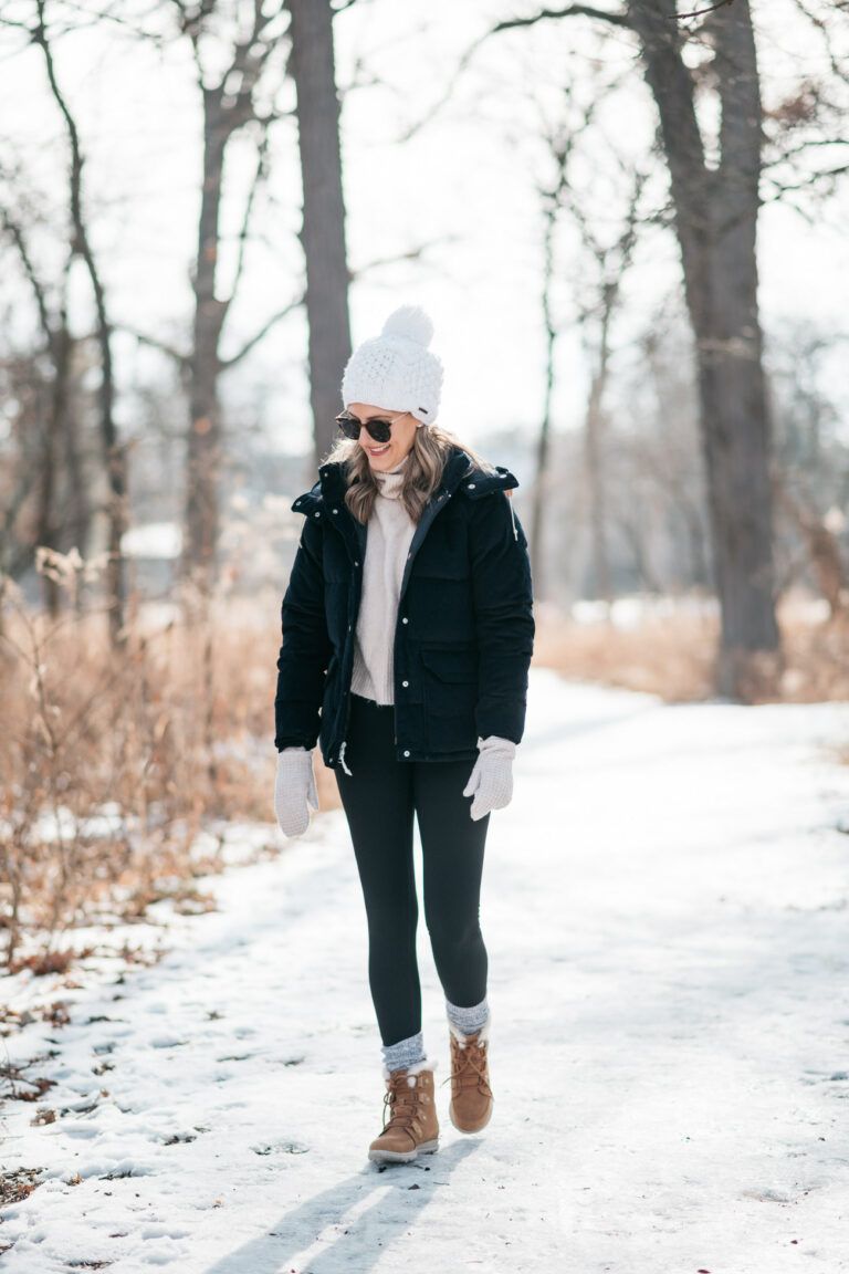 How to Wear Fleece Leggings: Top 13 Outfit Ideas for Looking Lean
