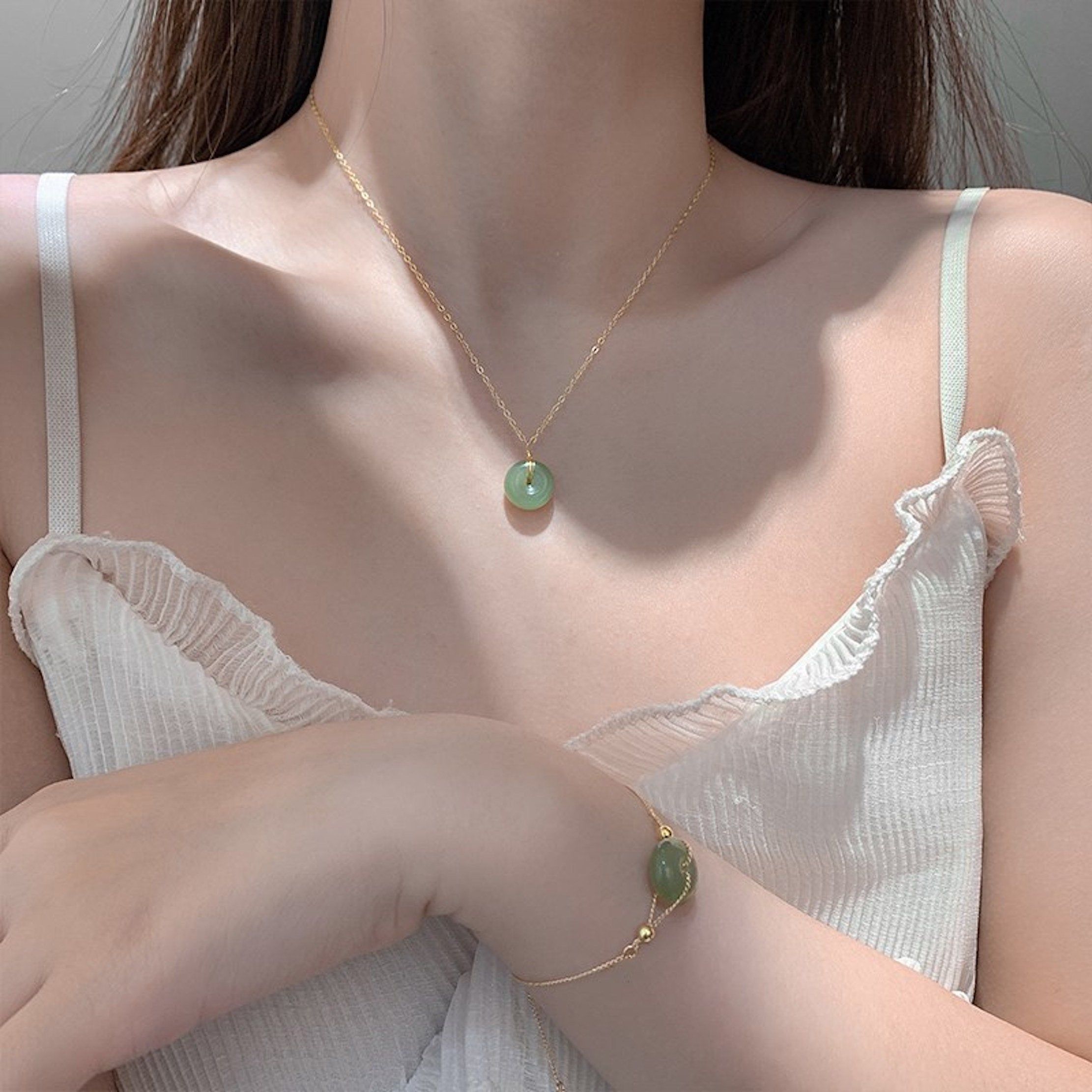 Be fashion lover with jade jewelry