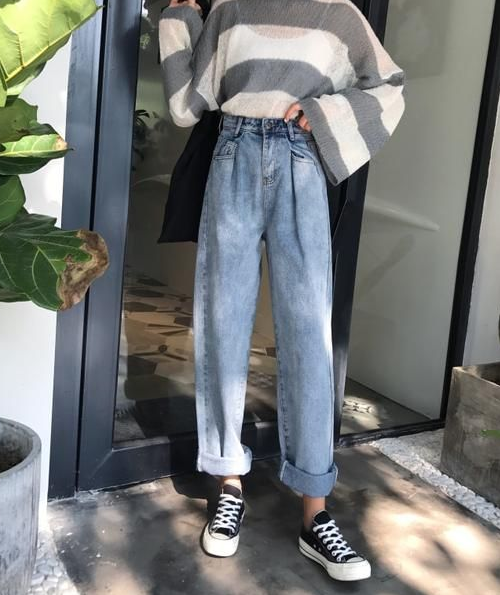 How to Wear Pleated Jeans: Best 13 Unique & Breezy Outfit Ideas for Women