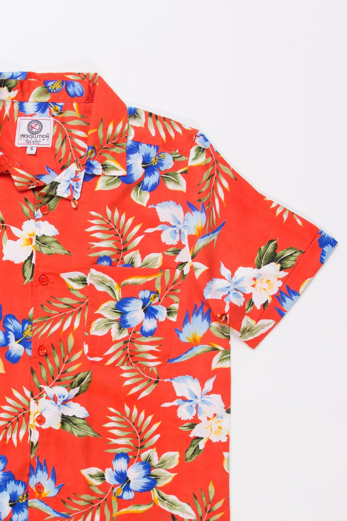 How to Style Red Hawaiian Shirt: Best 10 Cheerful & Sharp Outfits for Ladies