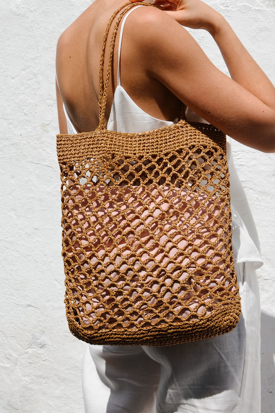 How to Style Straw Tote Bag: 15 Refreshing Outfit Ideas for Ladies
