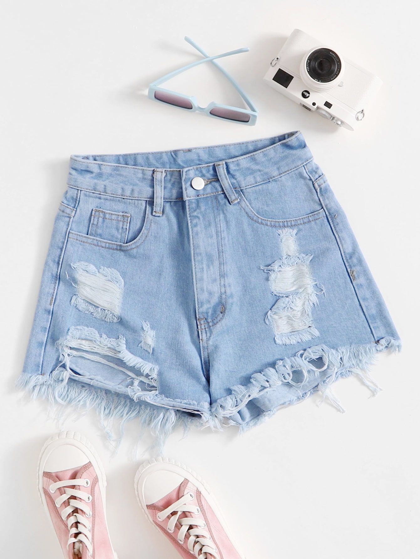 How to Wear Ripped Jean Shorts: Top 13 Stylish Outfit Ideas for Women