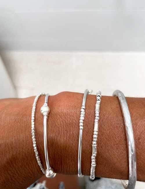 Stunning Silver Bracelets Every Woman
Should Own