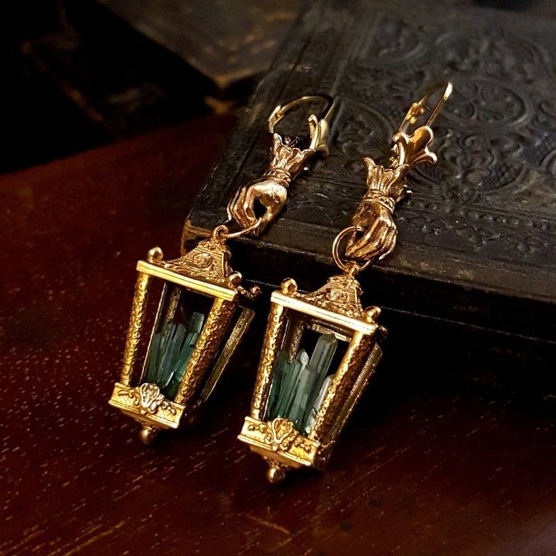 Information about Antique Jewellery