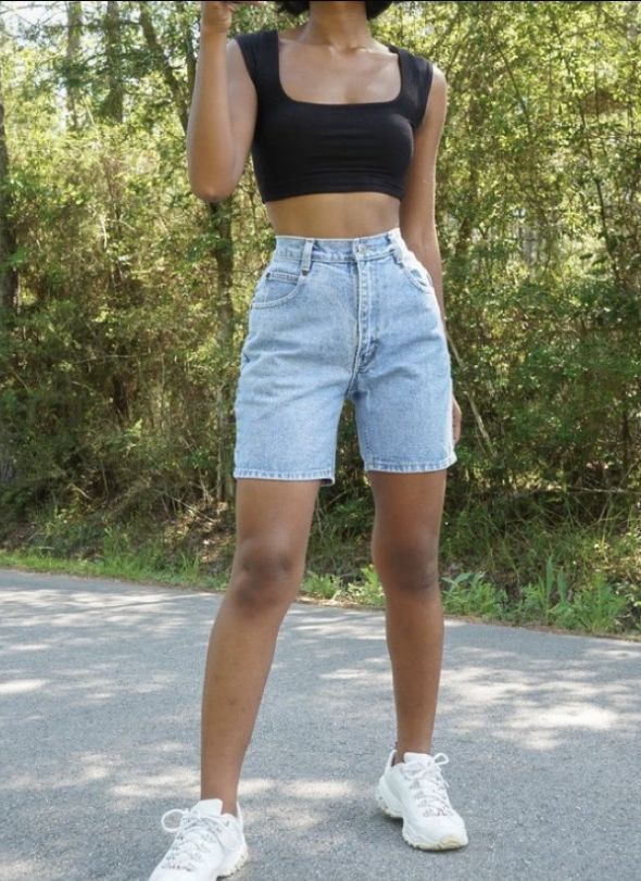How to Wear Long Shorts: Best 13 Casual & Attractive Outfit Ideas for Ladies