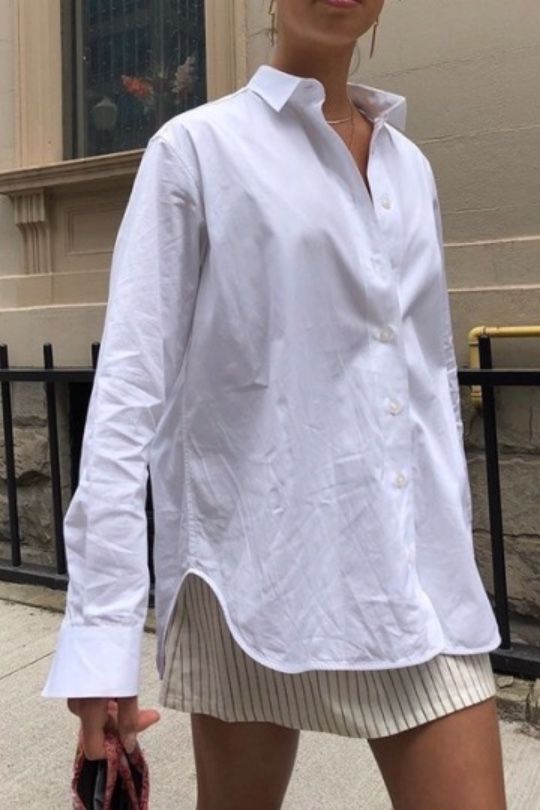 Best 13 Oversized White Shirt Outfit Ideas for Women