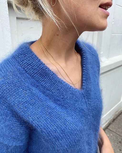 How to Style Cowl Neck Sweater: 15 Cozy Outfit Ideas for Ladies