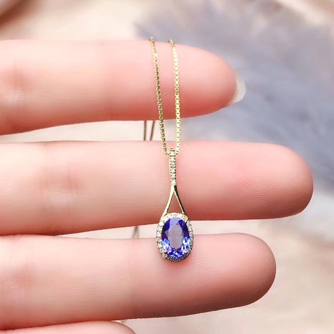 Gemstones pendants speaks louder than words