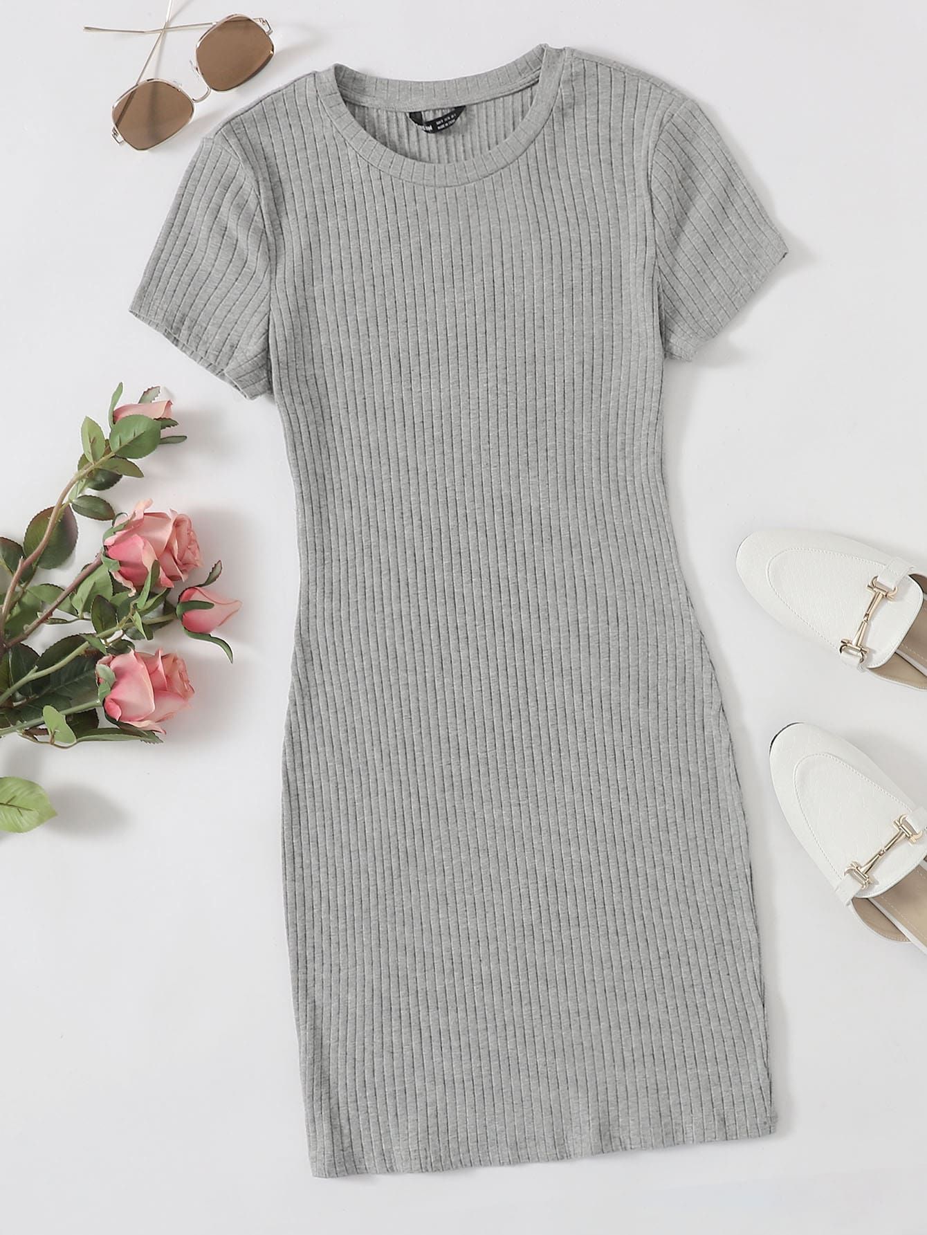 15 Low-Key Sexy Grey Bodycon Dress Outfit Ideas