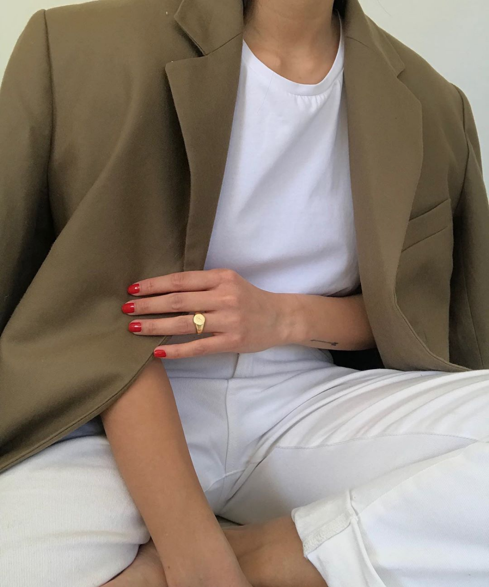 15 Smart Casual Khaki Blazer Outfit ideas for Women
