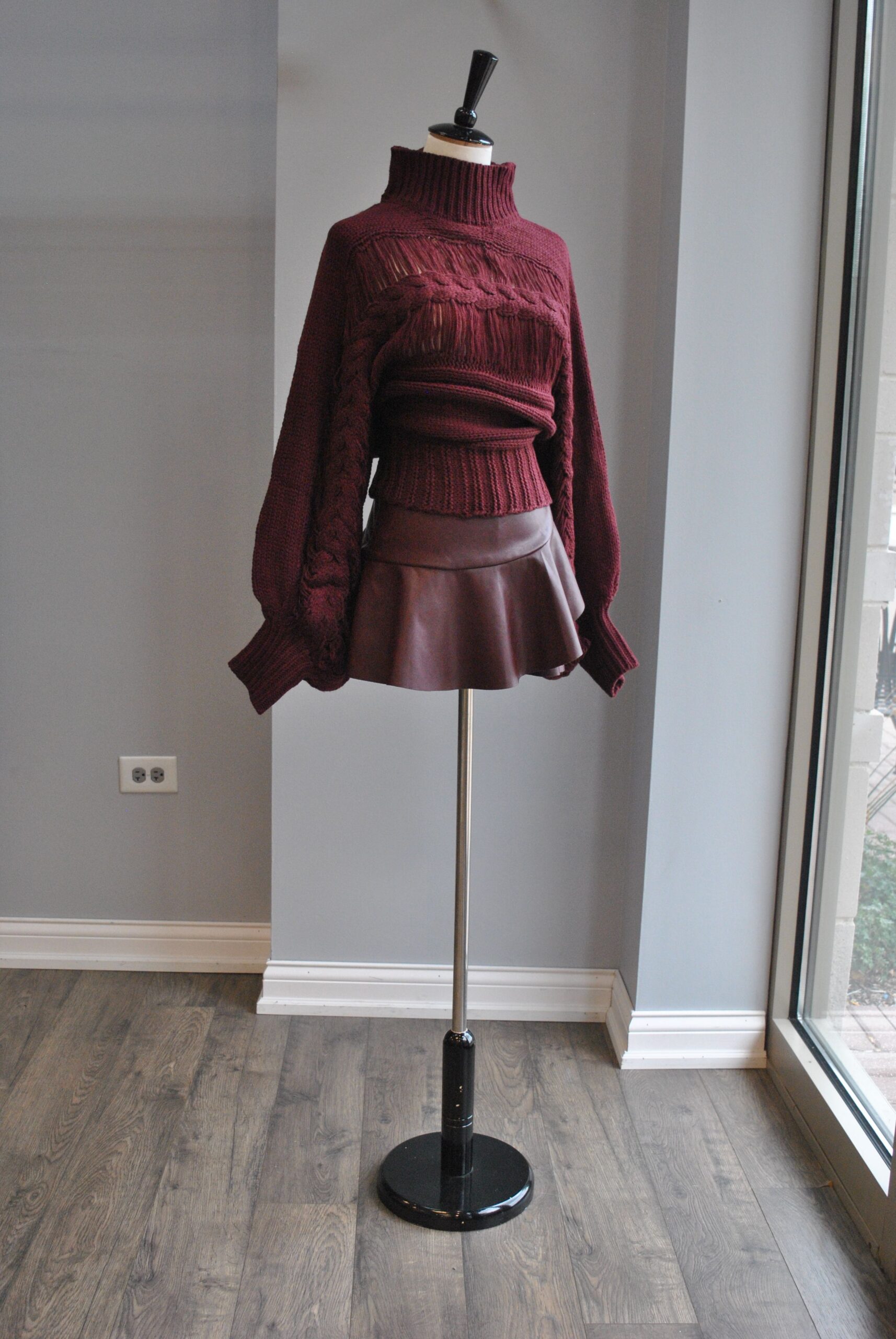 How to Wear Maroon Sweater: Best 15 Cozy & Deep Outfits for Ladies