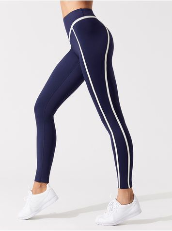 Top 15 Navy Leggings Outfit Ideas that Make You Look Lean & Stylish