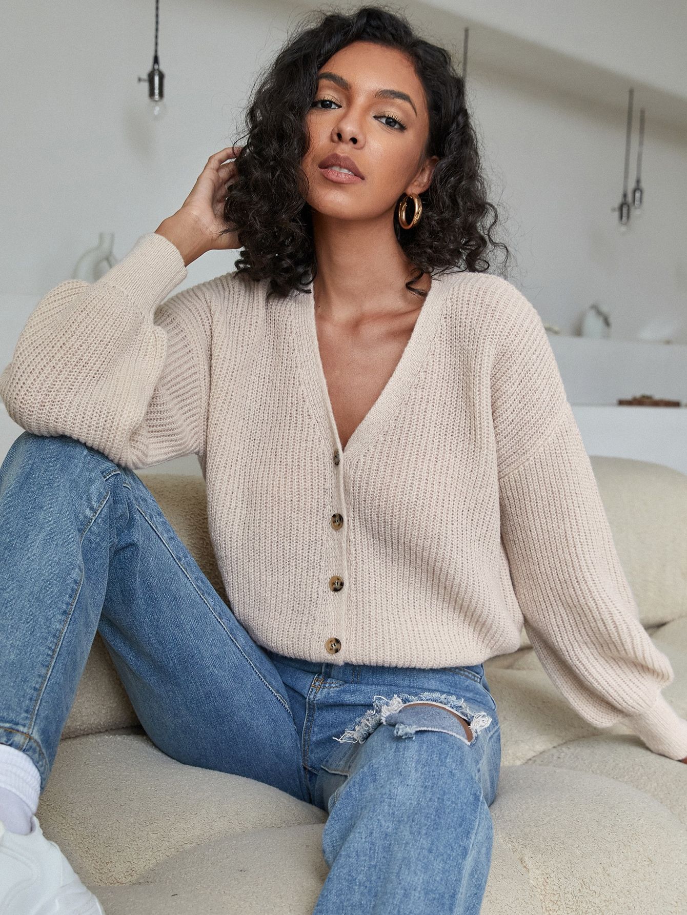 How to Style Short Cardigan: 15 Outfit Ideas for Women to Look Lean