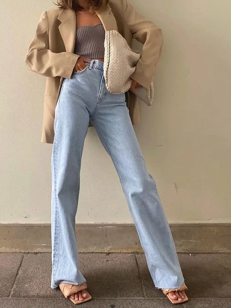 How to Wear Tall Jeans: 15 Lean & Stylish Outfit Ideas for Women