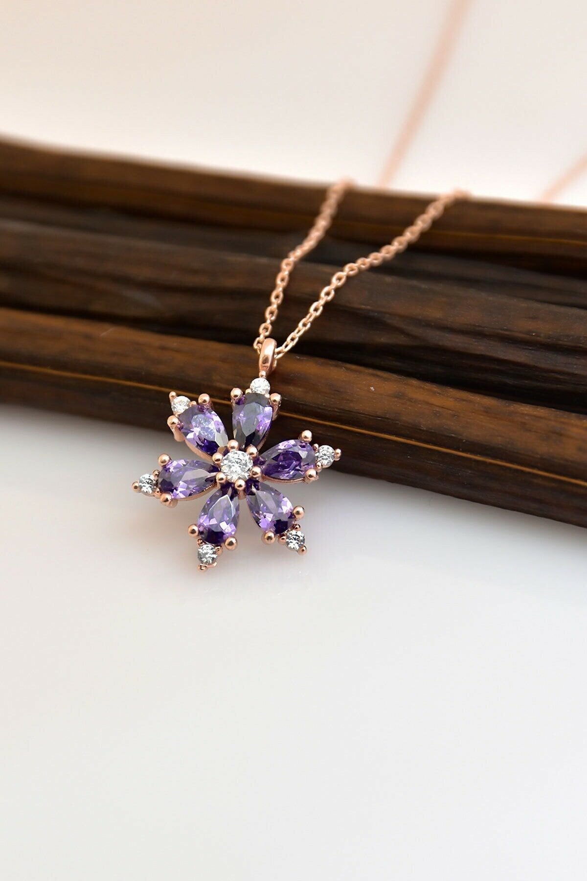 Get Royal Look with the best Amethyst Jewellery